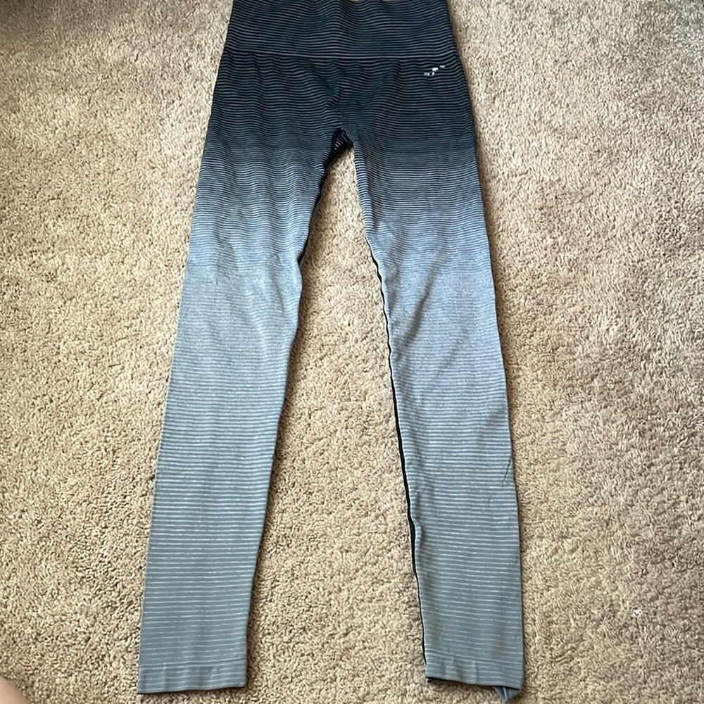 BCG skinny leggings size small